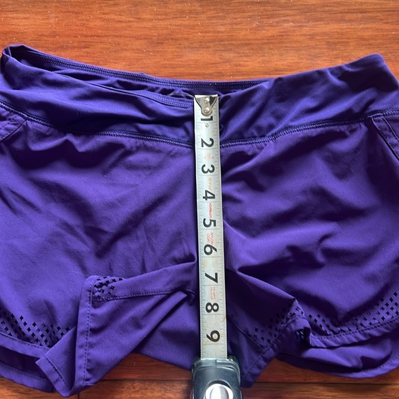 ATHLETA Purple Running Shorts Perforated Lazer Cut Brief Drawcord Size S - Picture 4 of 7